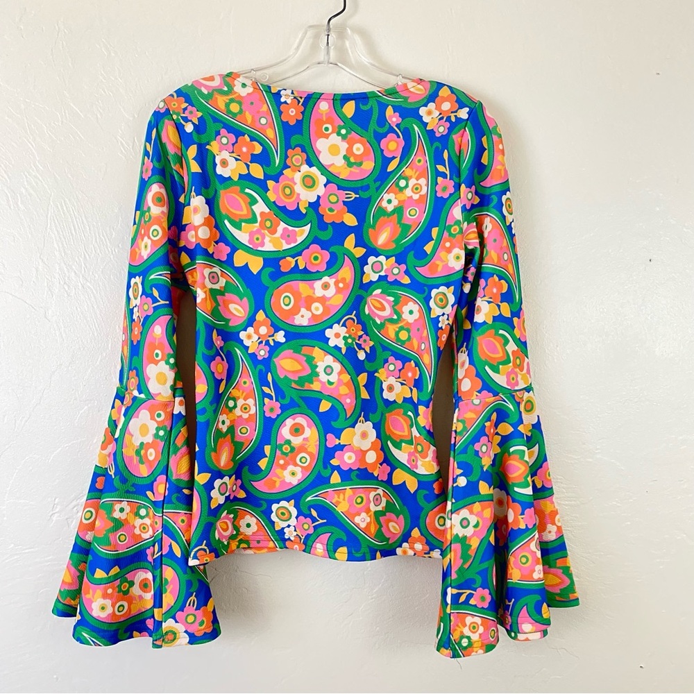 Unique Vintage Multicolor Paisley Bell Sleeve Top NWT Firm $13 - Picture 4 of 5